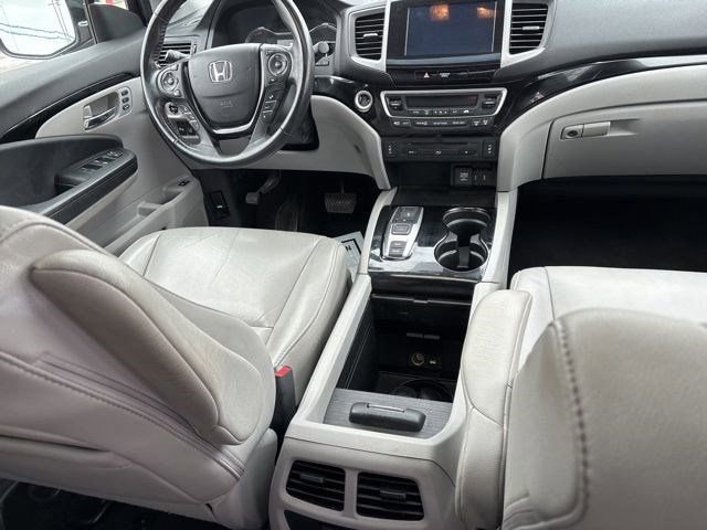 Used 2016 Honda Pilot Touring image 37