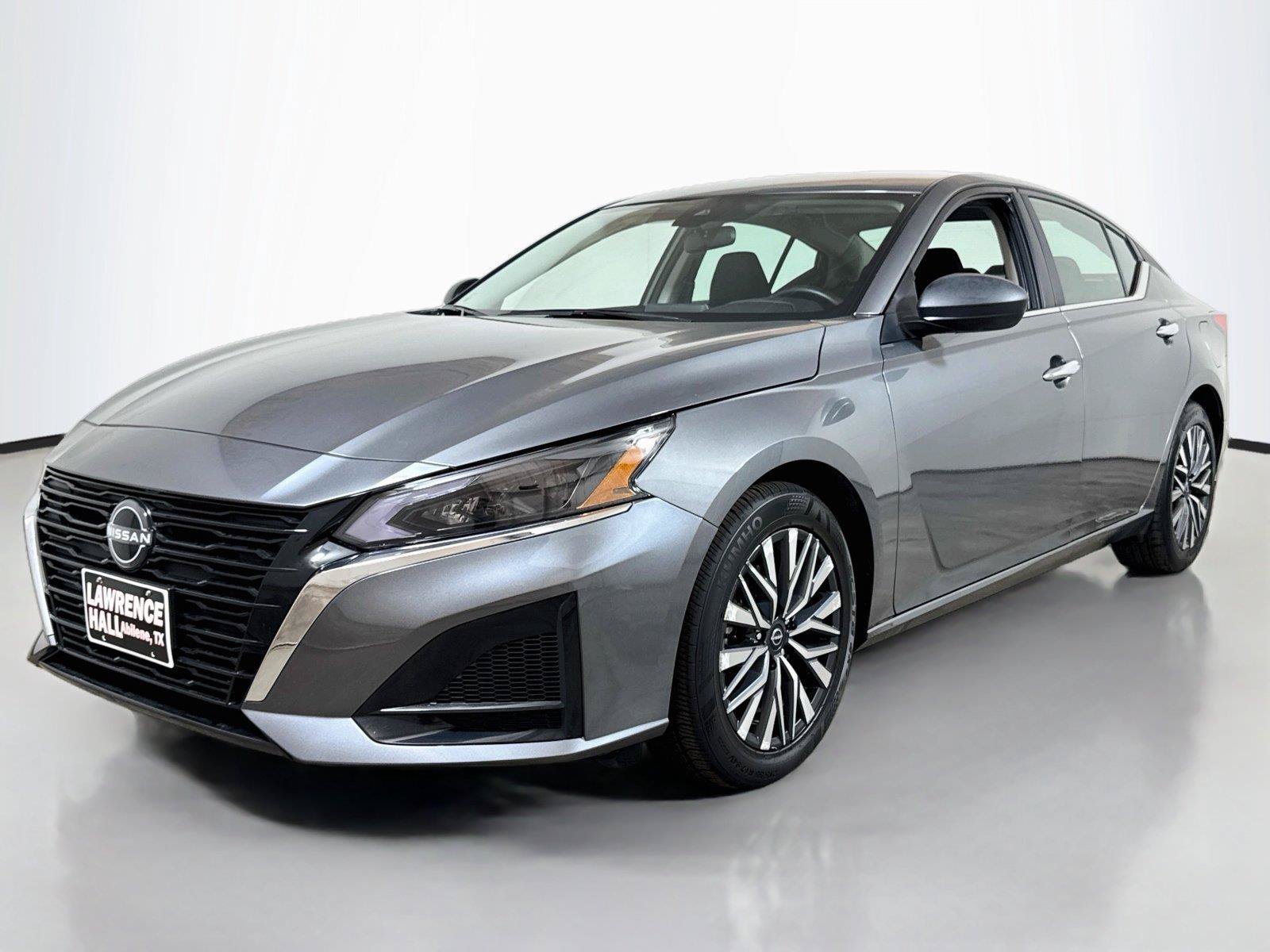 Used 2025 Nissan Altima 2.5 SV