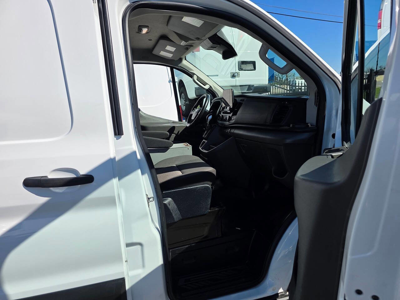 Used 2020 Ford Transit 250 Low Roof image 16