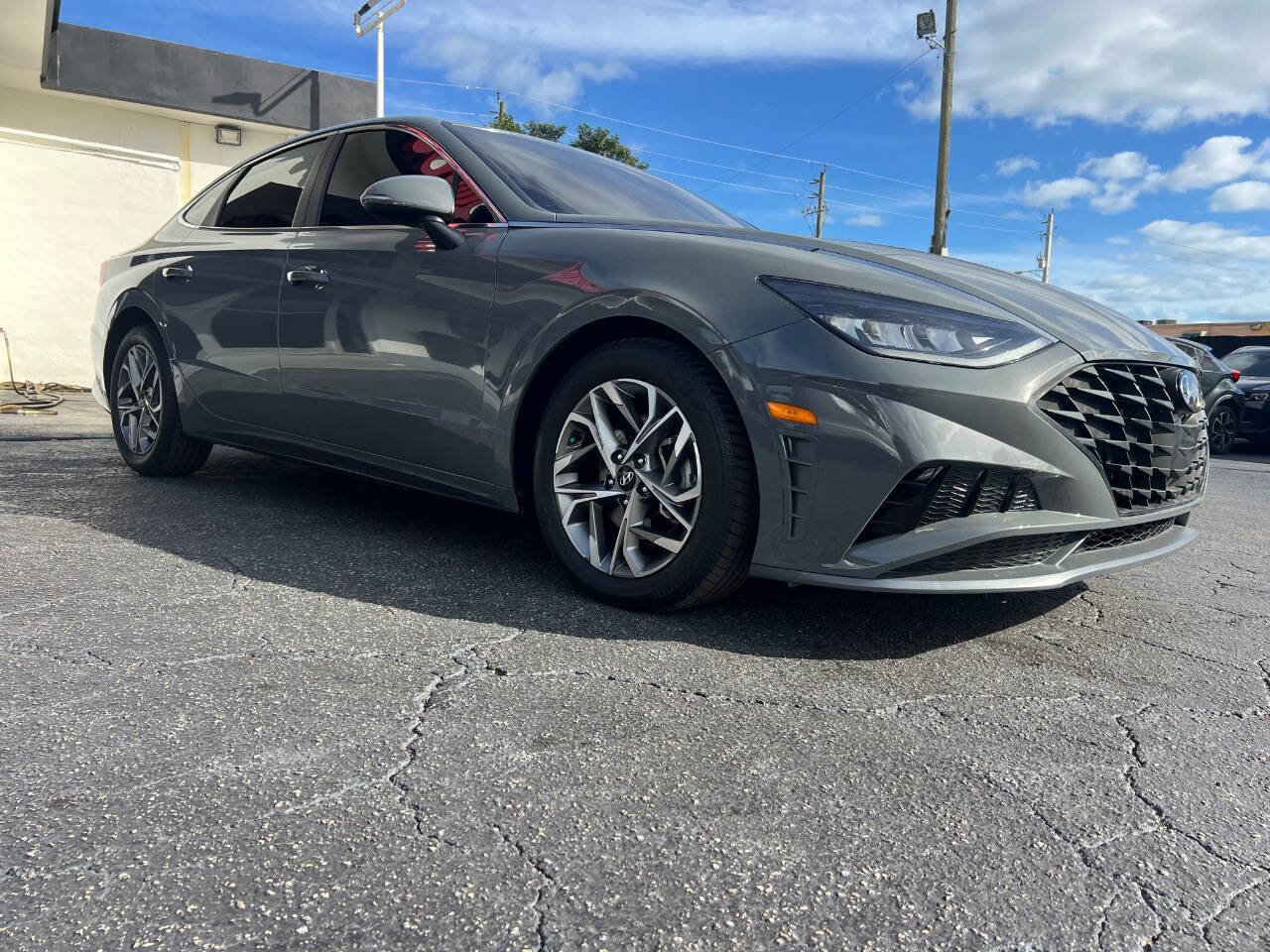 Used 2021 Hyundai Sonata SEL image 1