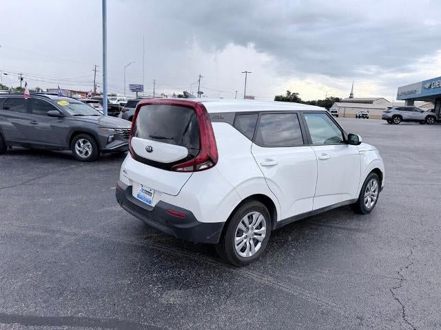 Used 2021 Kia Soul LX FWD image 3
