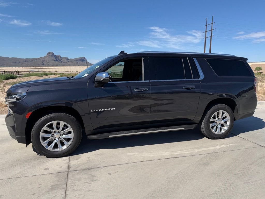 Used 2023 Chevrolet Suburban Premier RWD image 5