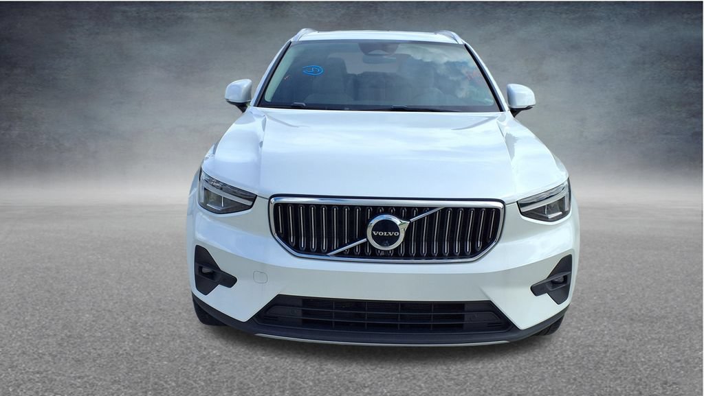Used 2023 Volvo XC40 B5 Ultimate w/ Protection Package Premier AWD/4WD image 13