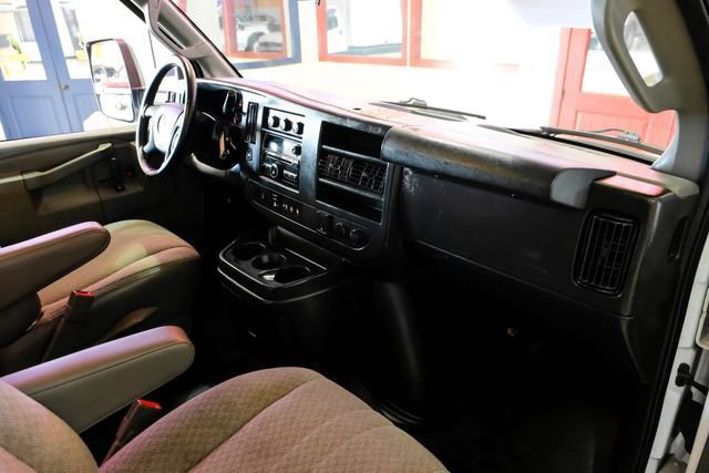 Used 2021 Chevrolet Express 3500 w/ Power Convenience Package RWD image 14