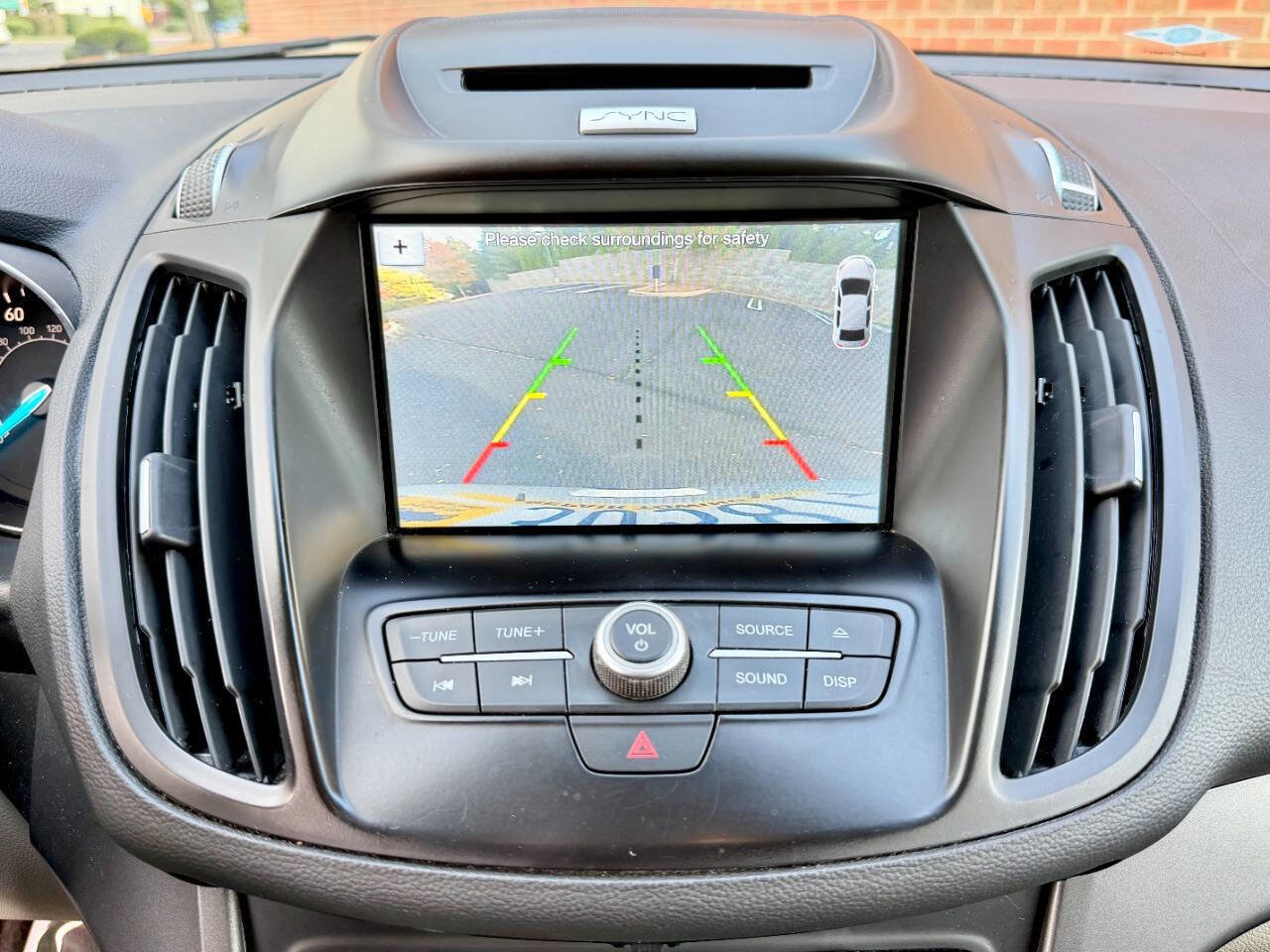 Used 2017 Ford Escape SE w/ SE Leather Comfort Package image 29