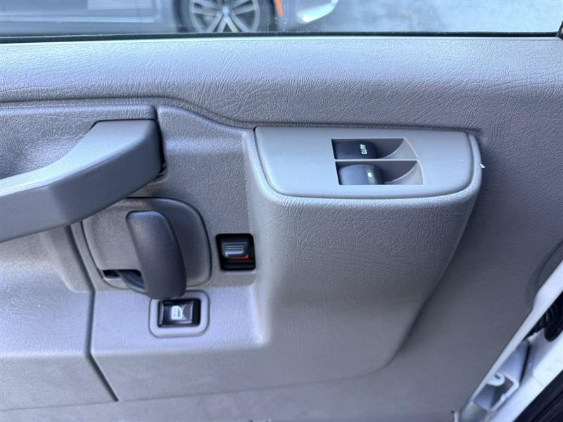 Used 2019 GMC Savana 2500 w/ Driver Convenience Package RWD image 17