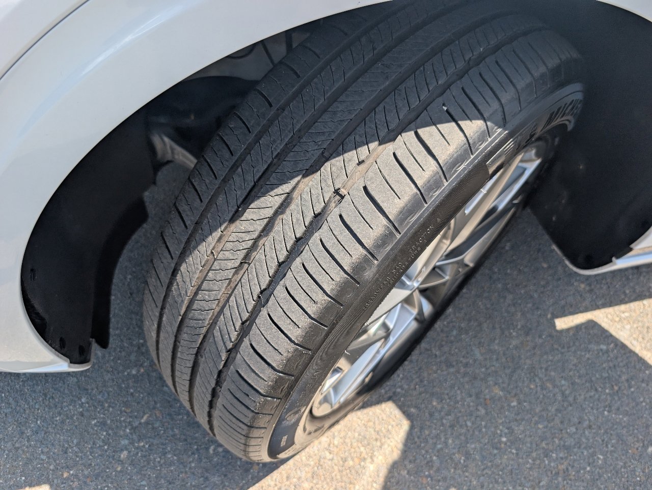 Used 2025 Genesis GV70 2.5T image 21