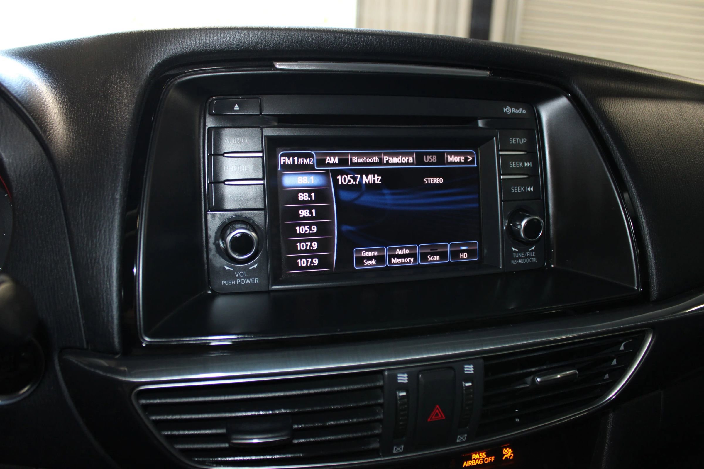 Used 2014 MAZDA MAZDA6 Touring w/ Touring Technology Package FWD image 12
