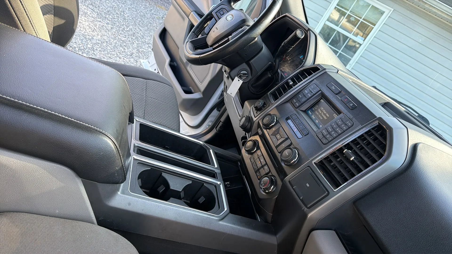 Used 2017 Ford F150 XLT w/ Equipment Group 301A Mid RWD image 35