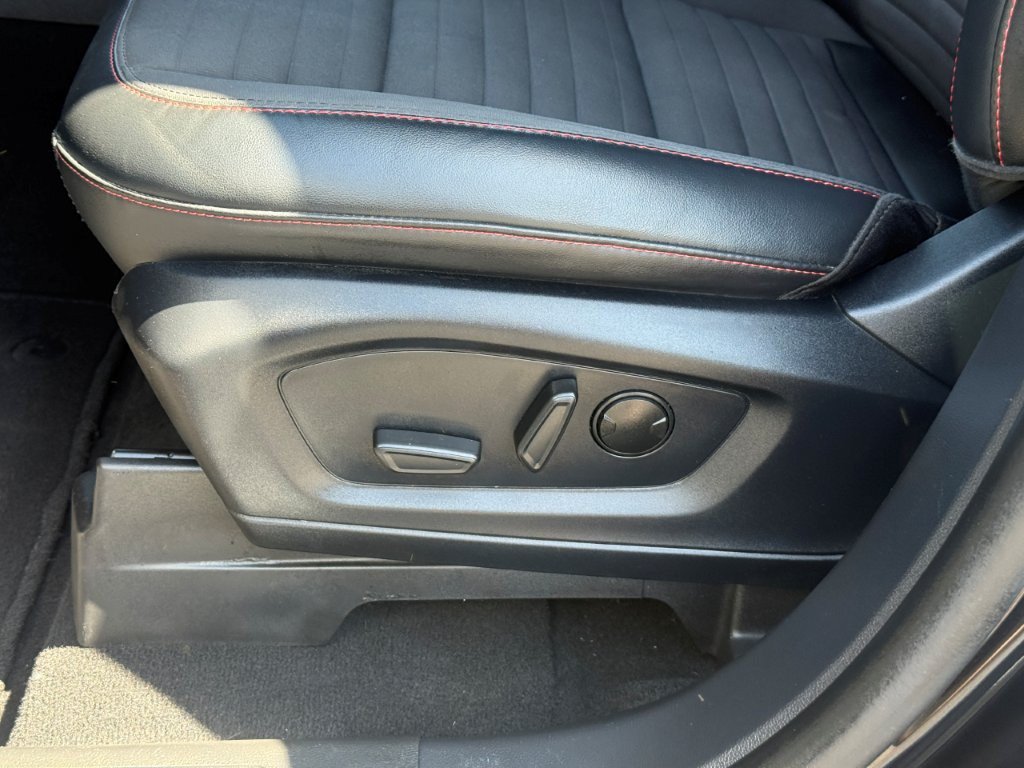 Certified 2025 Ford Explorer ST-Line w/ ST-Line Street Pack AWD/4WD image 16