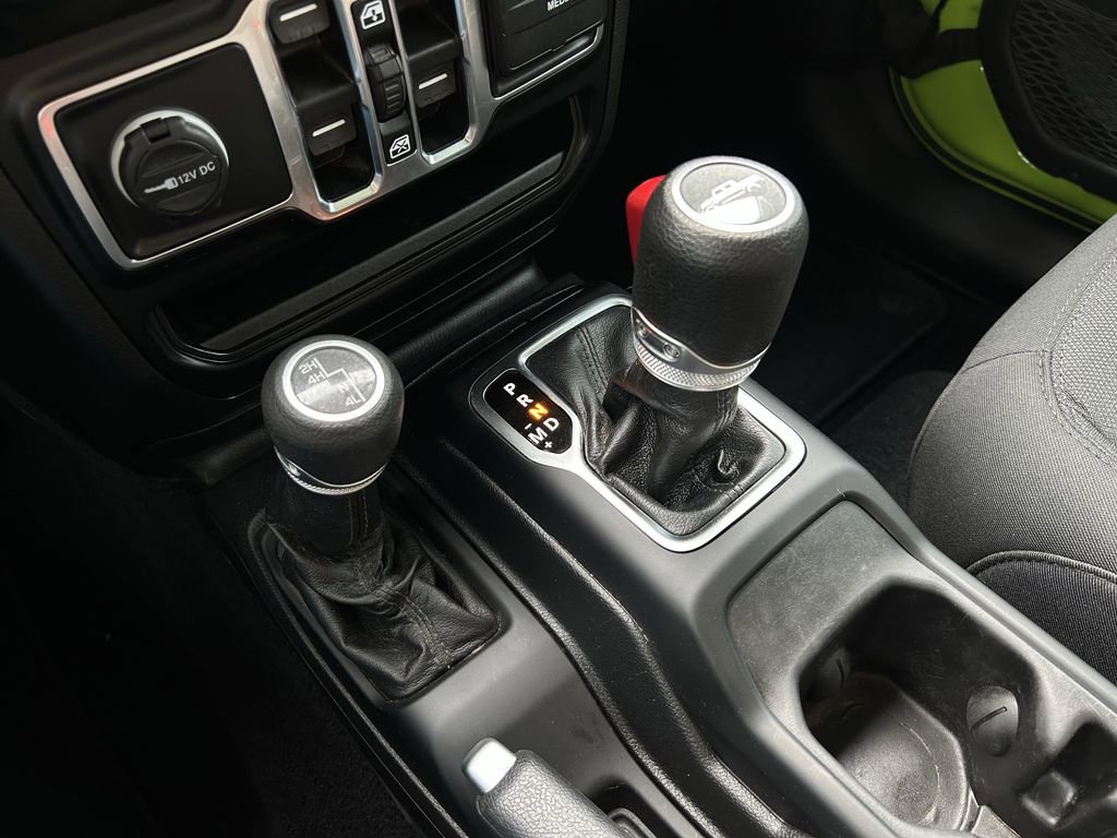 Certified 2021 Jeep Gladiator Willys image 25