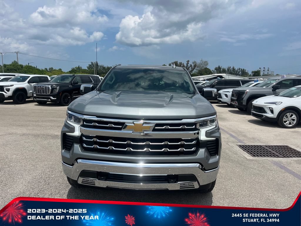 Used 2024 Chevrolet Silverado 1500 LTZ w/ LTZ Premium Package AWD/4WD image 2