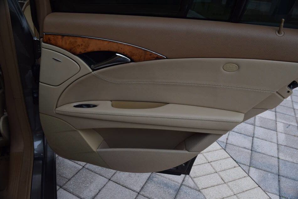 Used 2008 Mercedes-Benz E 350 4MATIC Sedan image 73