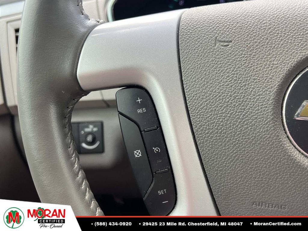Used 2012 Chevrolet Traverse LT FWD image 25