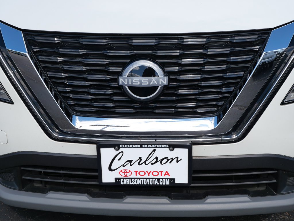 Used 2022 Nissan Rogue SV AWD/4WD image 9