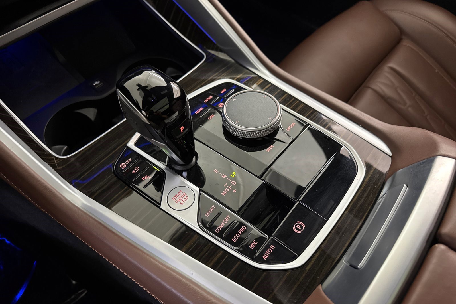 Used 2023 BMW X6 xDrive40i w/ M Sport Package AWD/4WD image 18