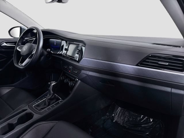 Certified 2024 Volkswagen Jetta SE FWD image 31