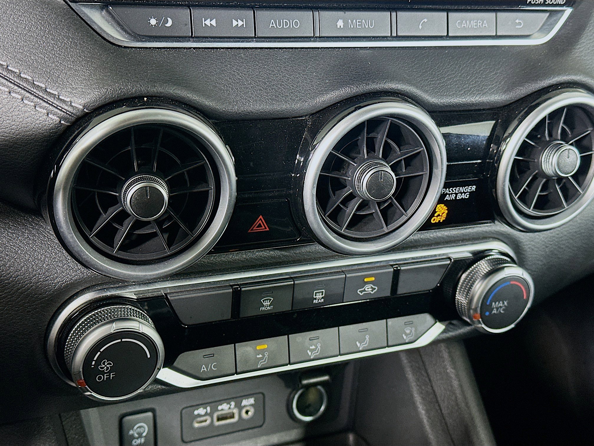 Used 2025 Nissan Sentra SV image 22