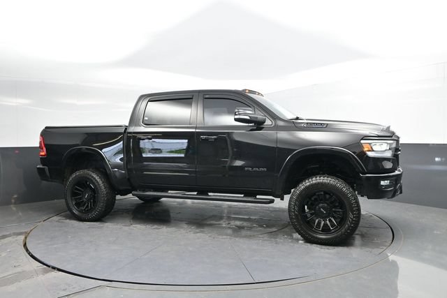 Used 2022 RAM 1500 Laramie w/ Sport Appearance Package AWD/4WD image 4