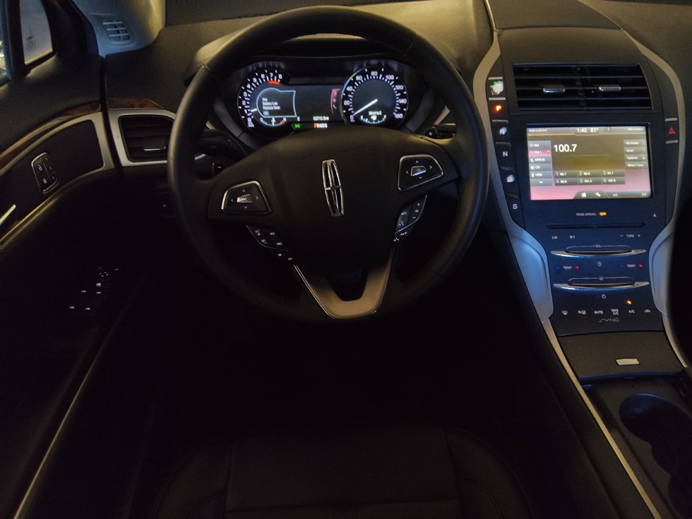 Used 2016 Lincoln MKZ FWD image 22