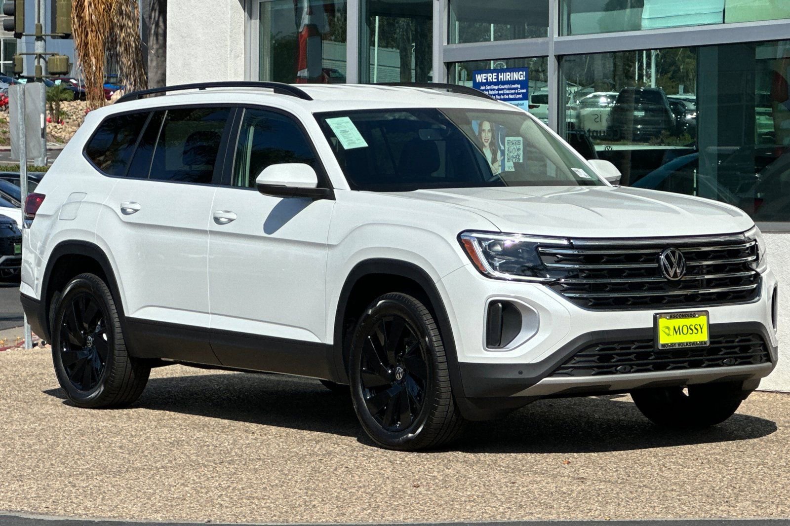 New 2026 Volkswagen Atlas SE image 2