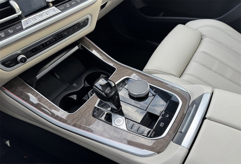 Used 2021 BMW X5 xDrive40i w/ Premium Package 2 image 27