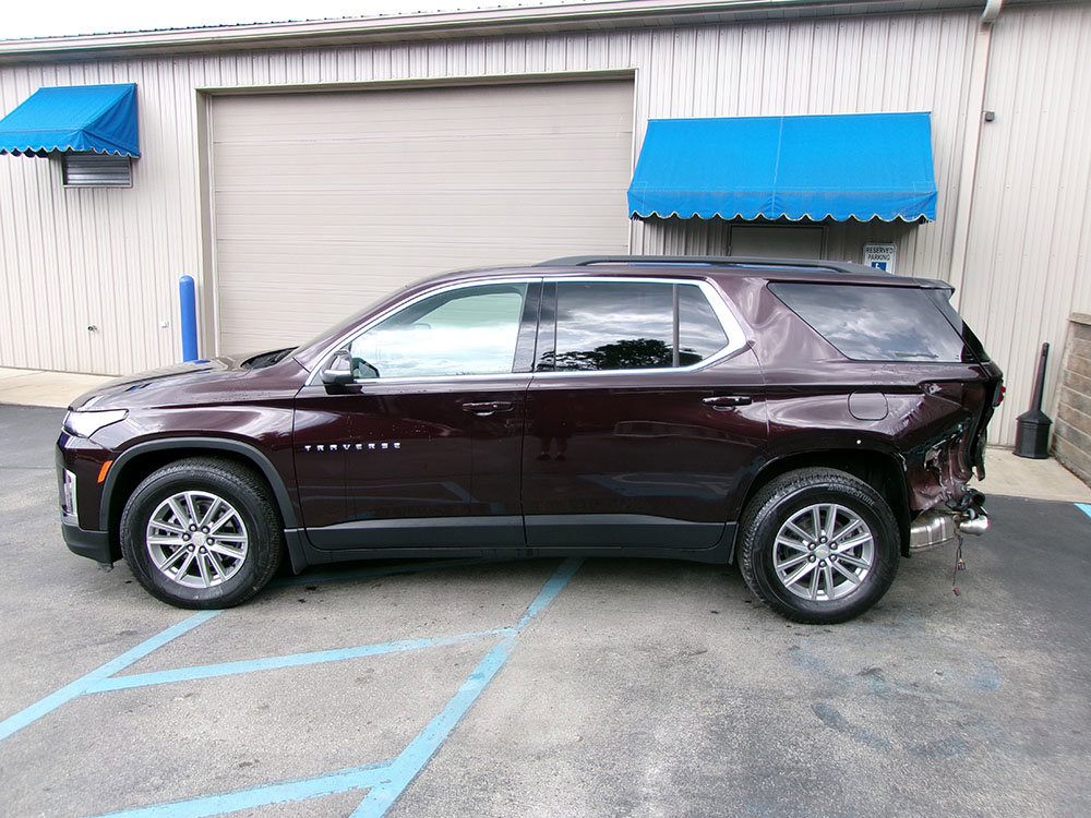 Used 2022 Chevrolet Traverse LT w/ LPO, Floor Liner Package image 1