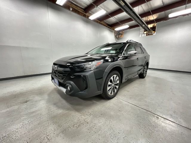 Used 2023 Subaru Outback Touring XT AWD/4WD image 4