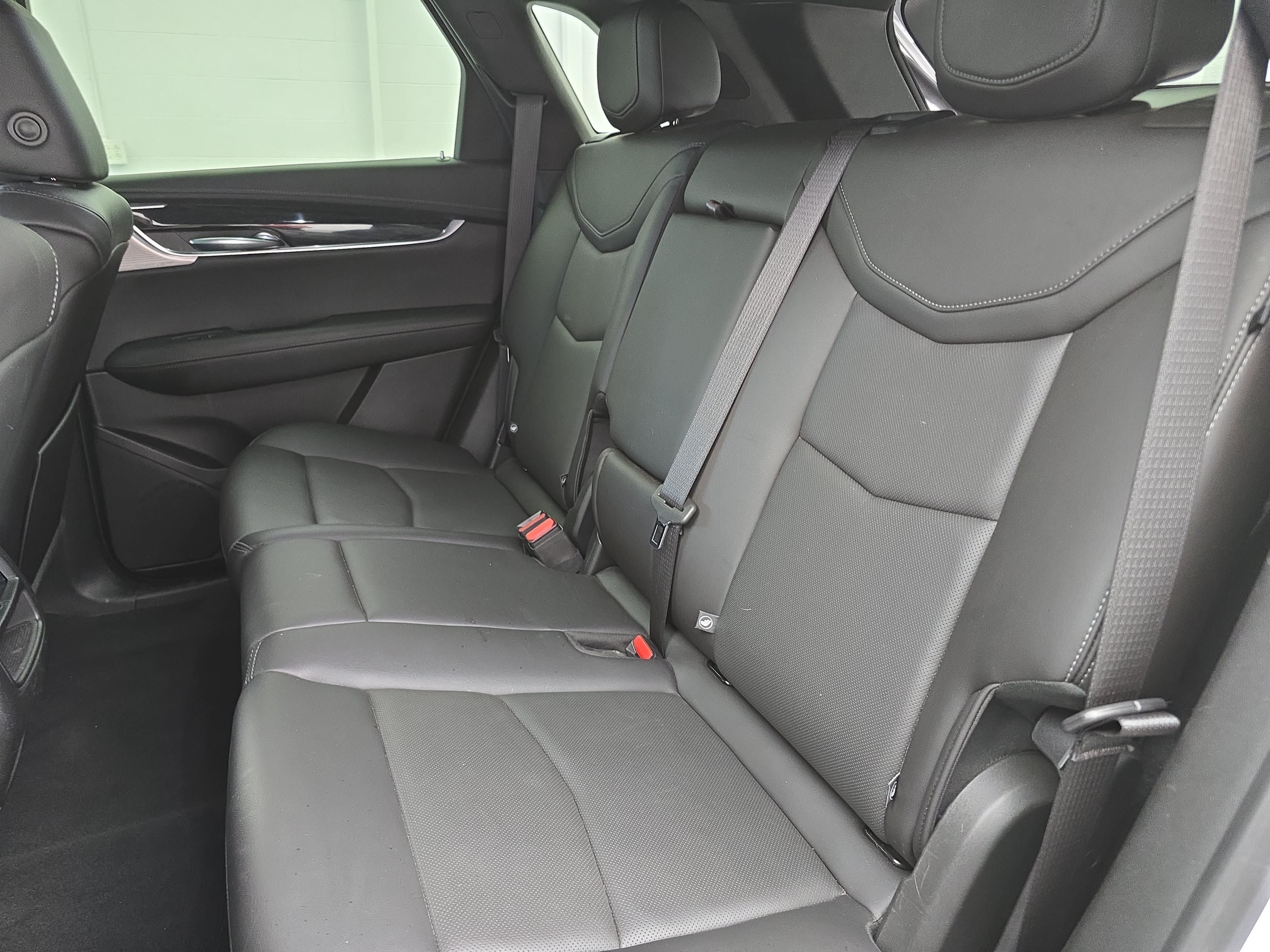 Used 2021 Cadillac XT5 Premium Luxury w/ LPO, Floor Liner Package AWD/4WD image 14