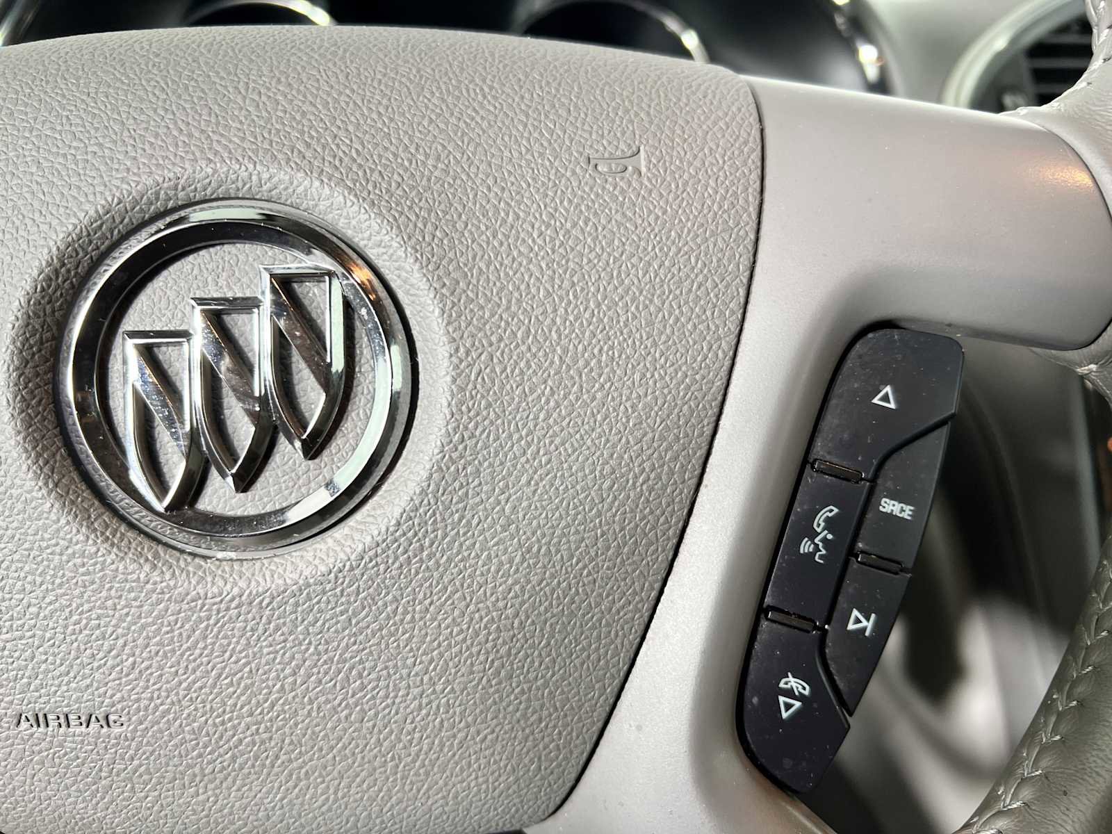 Used 2017 Buick Enclave Premium w/ Trailering Package image 32
