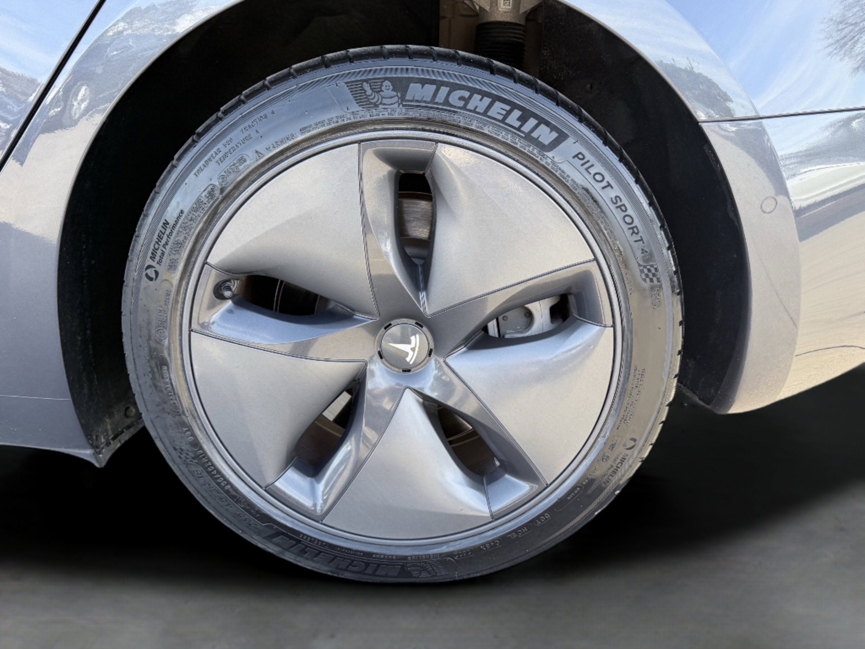 Used 2019 Tesla Model 3 Long Range image 10