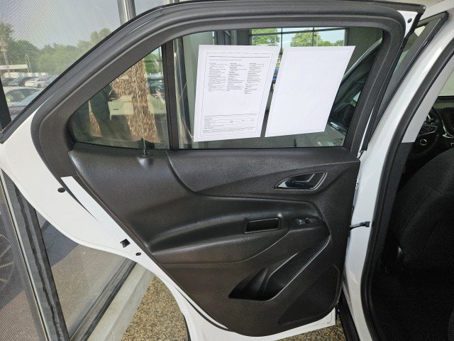Used 2024 Chevrolet Equinox LT FWD image 16