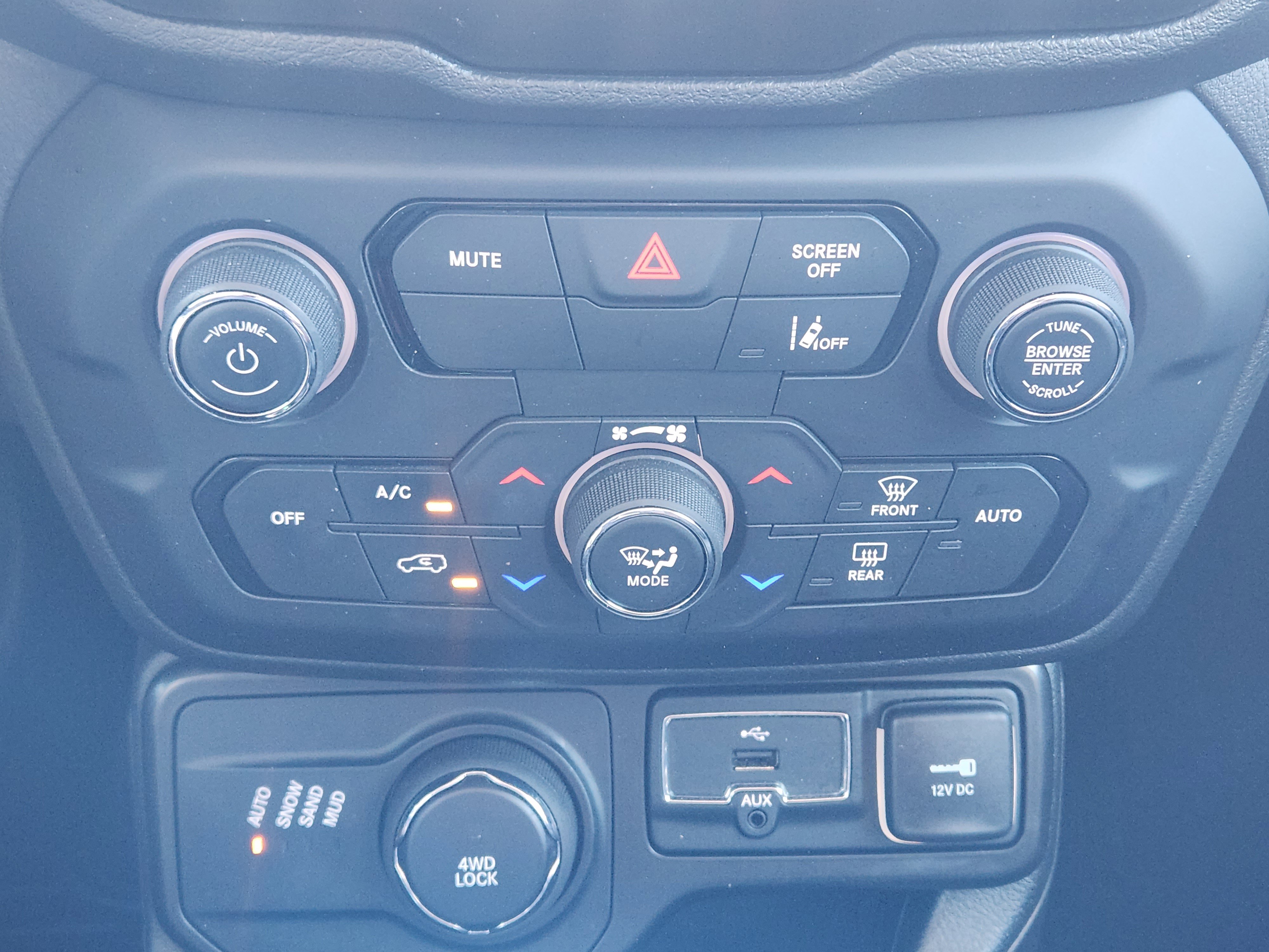 Used 2022 Jeep Renegade Limited image 20