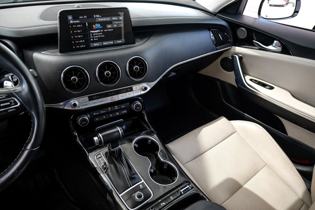 Used 2019 Kia Stinger w/ Sun & Sound Package RWD image 27