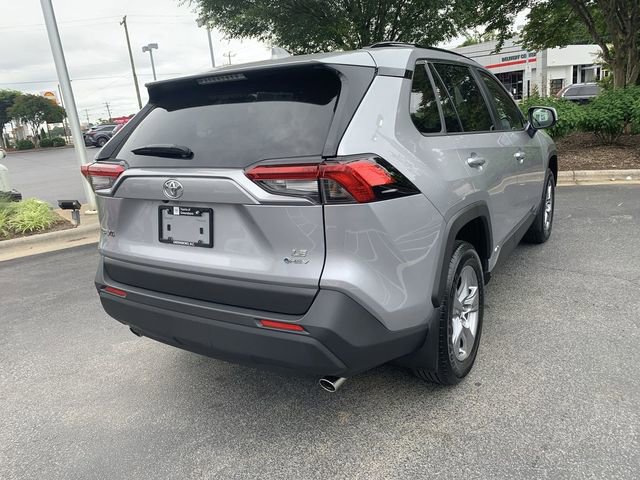 Certified 2025 Toyota RAV4 LE AWD/4WD image 8