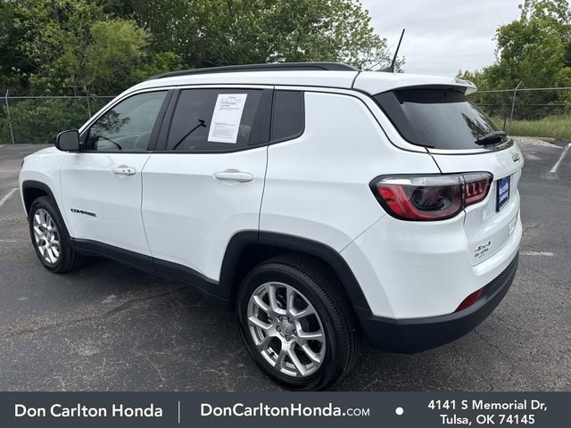 Used 2024 Jeep Compass Latitude AWD/4WD image 9