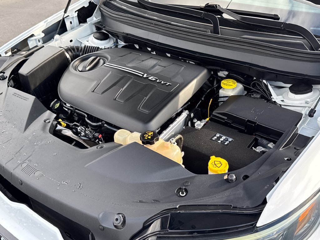 Used 2019 Jeep Cherokee Limited AWD/4WD image 40