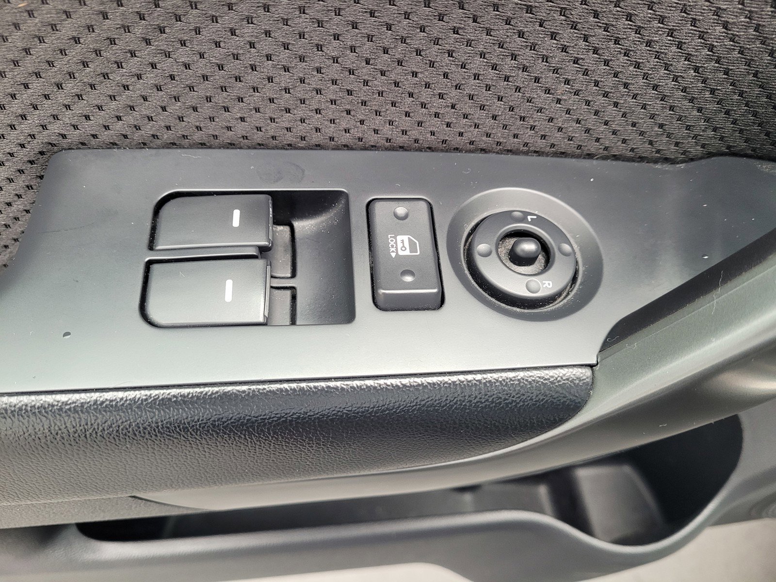 Used 2012 Kia Forte Koup EX image 17