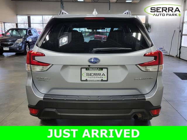 Certified 2023 Subaru Forester Premium image 6
