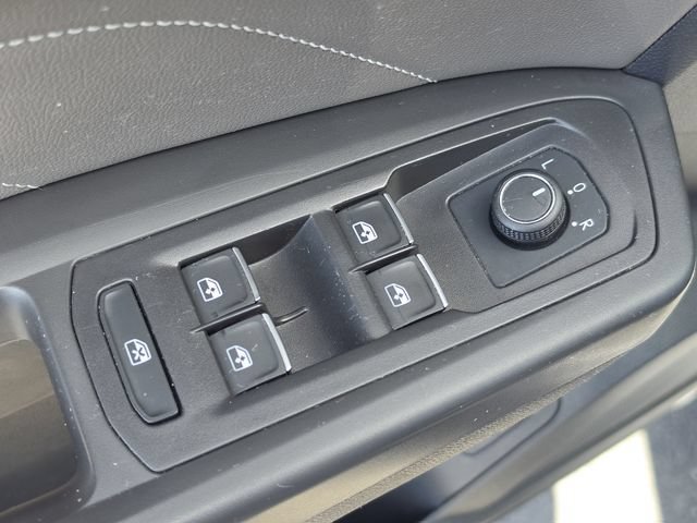 Used 2022 Volkswagen Atlas SEL R-Line AWD/4WD image 30