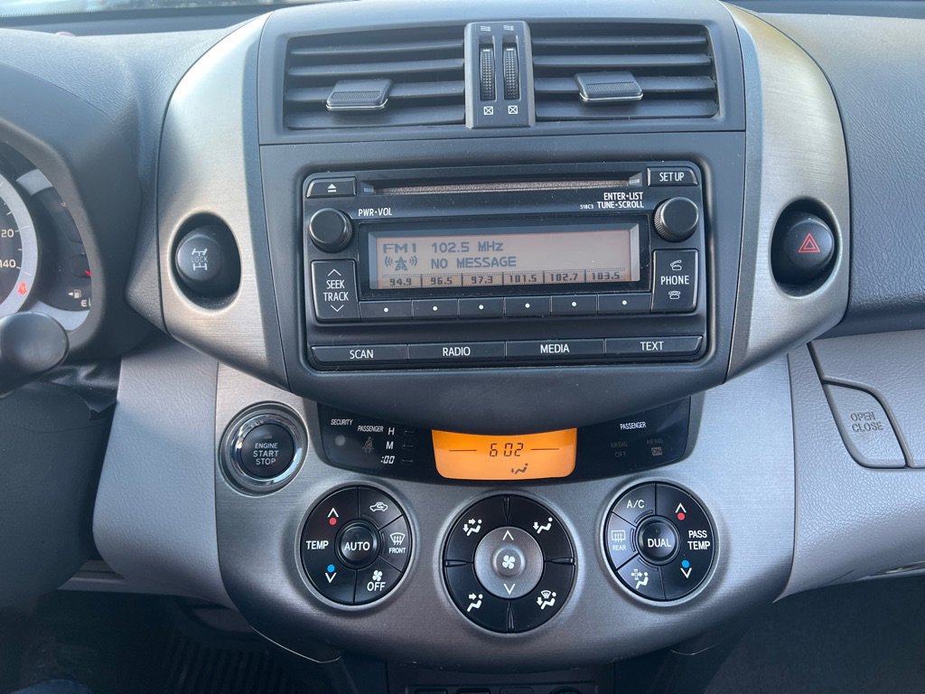 Used 2012 Toyota RAV4 Limited w/ Premium Plus Value Pkg image 28