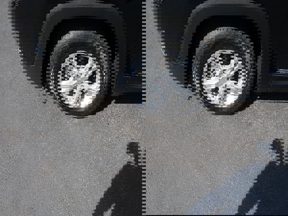 Used 2019 GMC Terrain SLE image 36