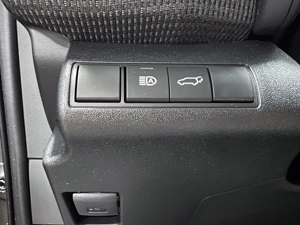 Certified 2023 Toyota bZ4X AWD image 37