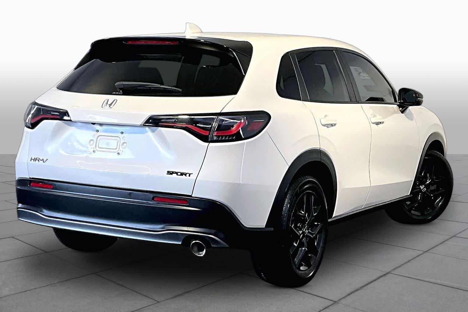 Used 2025 Honda HR-V Sport image 13