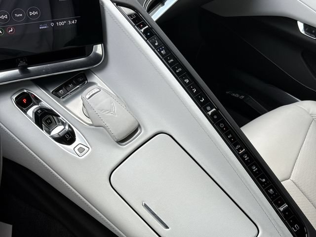 Used 2020 Chevrolet Corvette Stingray Preferred Cpe w/ 2LT Preferred Equipment Group RWD image 19