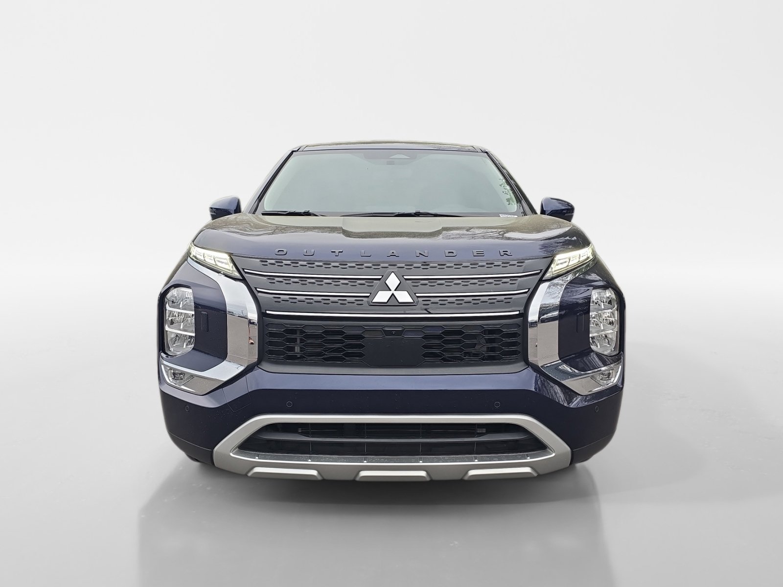 Used 2024 Mitsubishi Outlander SE image 8