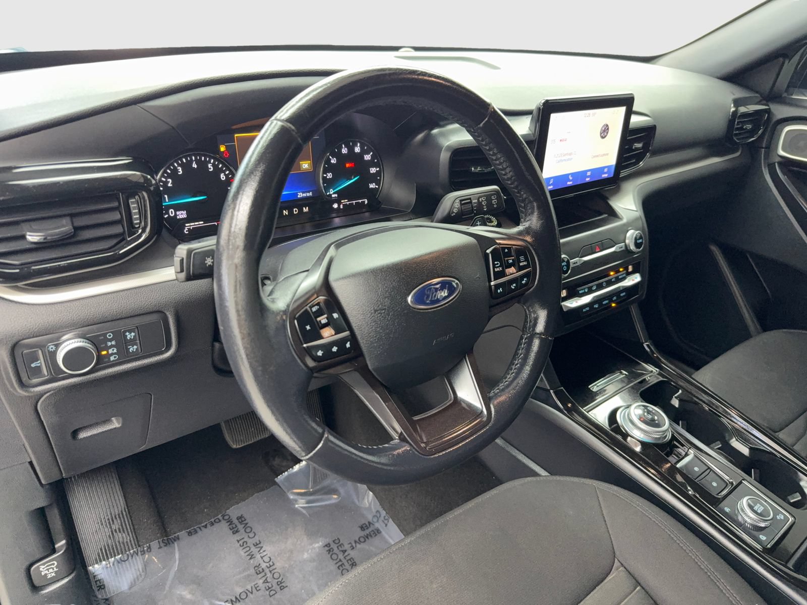 Used 2020 Ford Explorer XLT AWD/4WD image 18