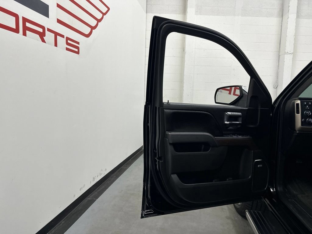 Used 2017 GMC Sierra 1500 Denali AWD/4WD image 37
