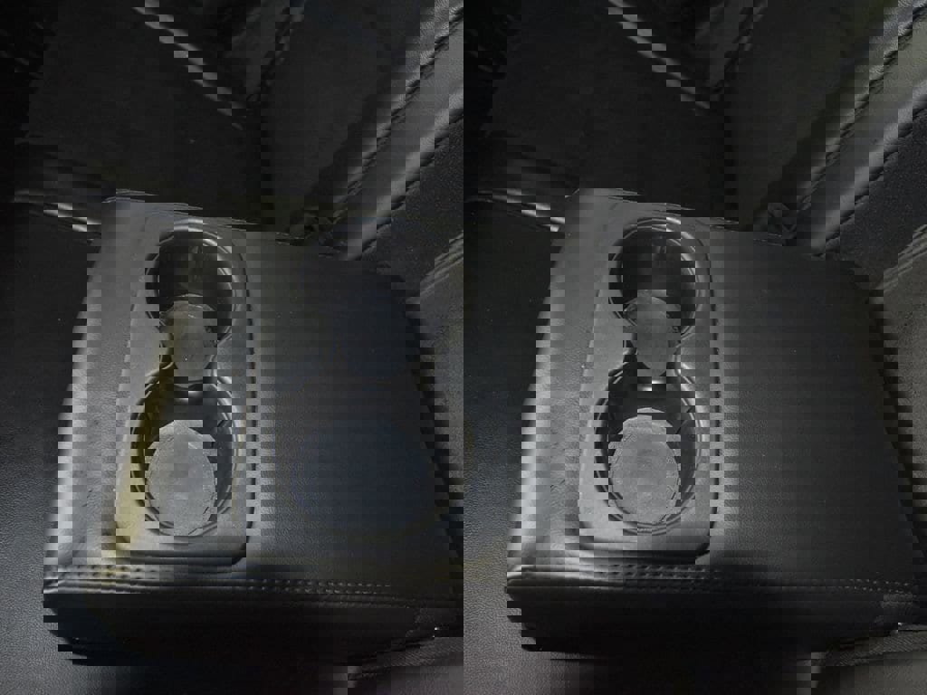 Used 2022 Jeep Grand Cherokee Laredo X image 30