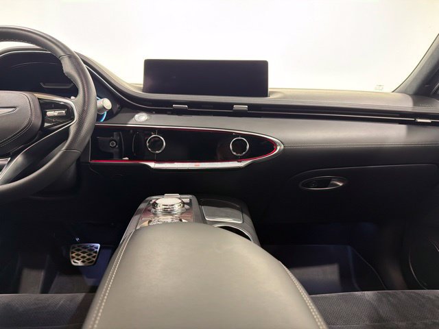 Used 2022 Genesis GV70 3.5T Sport w/ Sport Prestige Package AWD/4WD image 35